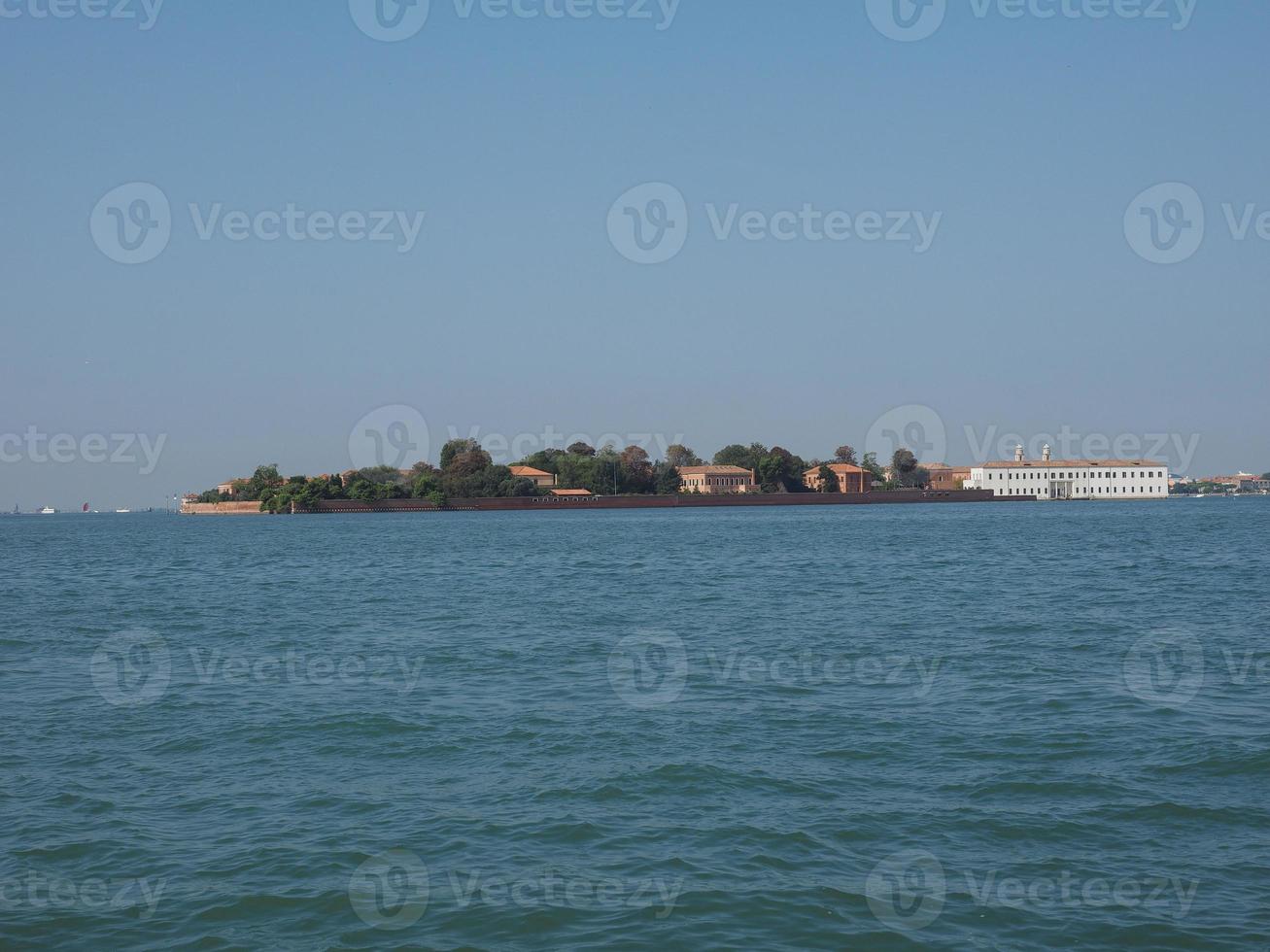 isla san servolo en venecia foto