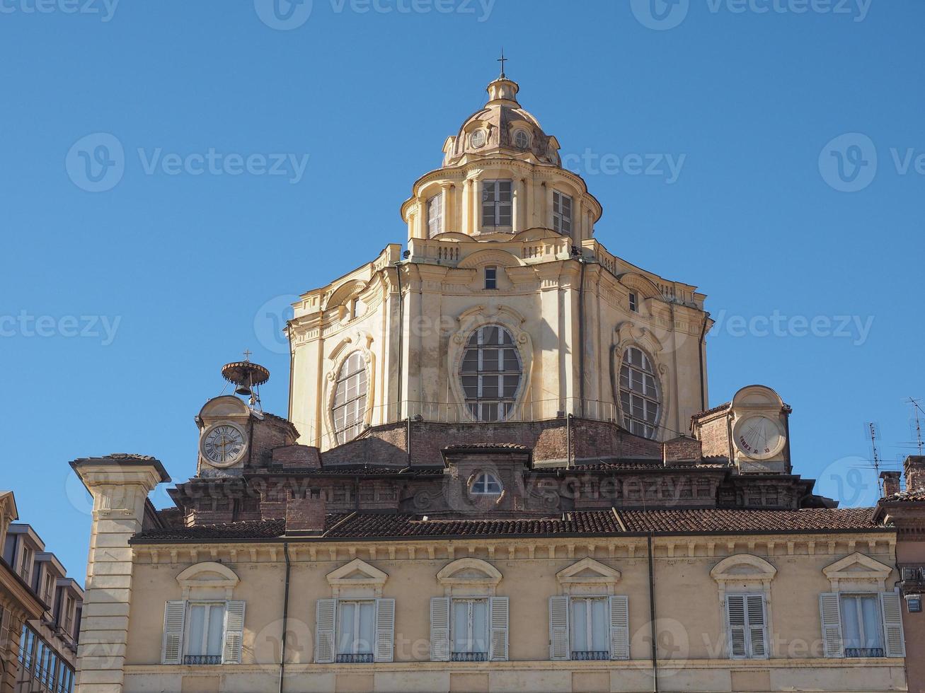 iglesia de san lorenzo turín foto