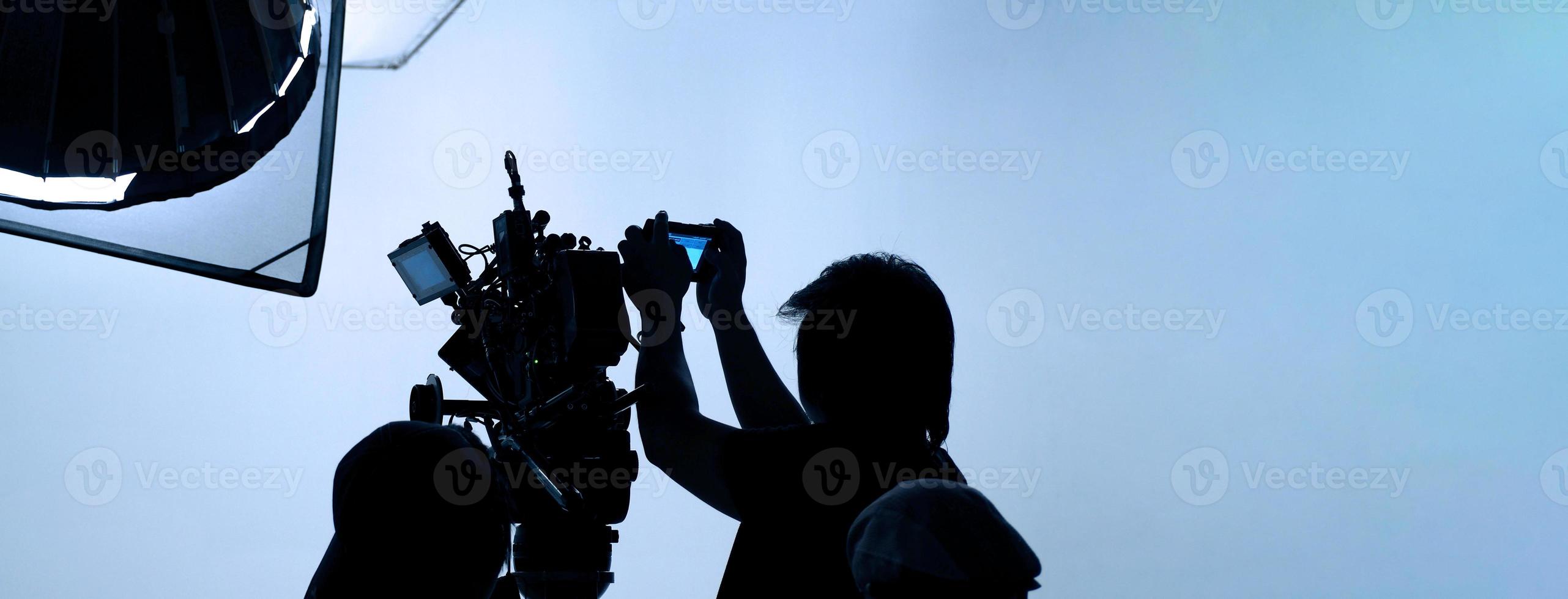 producción de video detrás de escena. Realización de una película comercial de televisión. foto