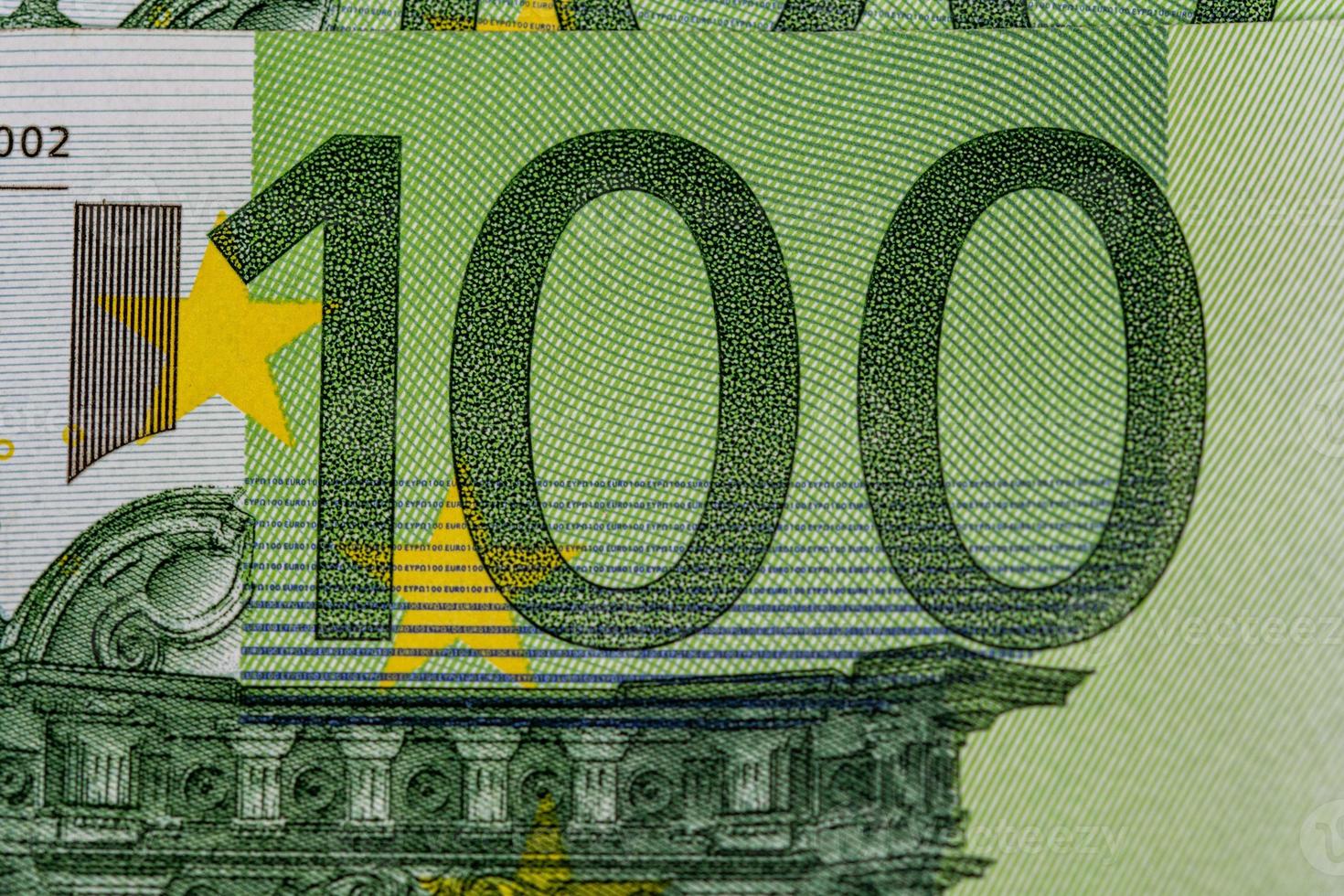 Detalle de un billete de 100 euros foto