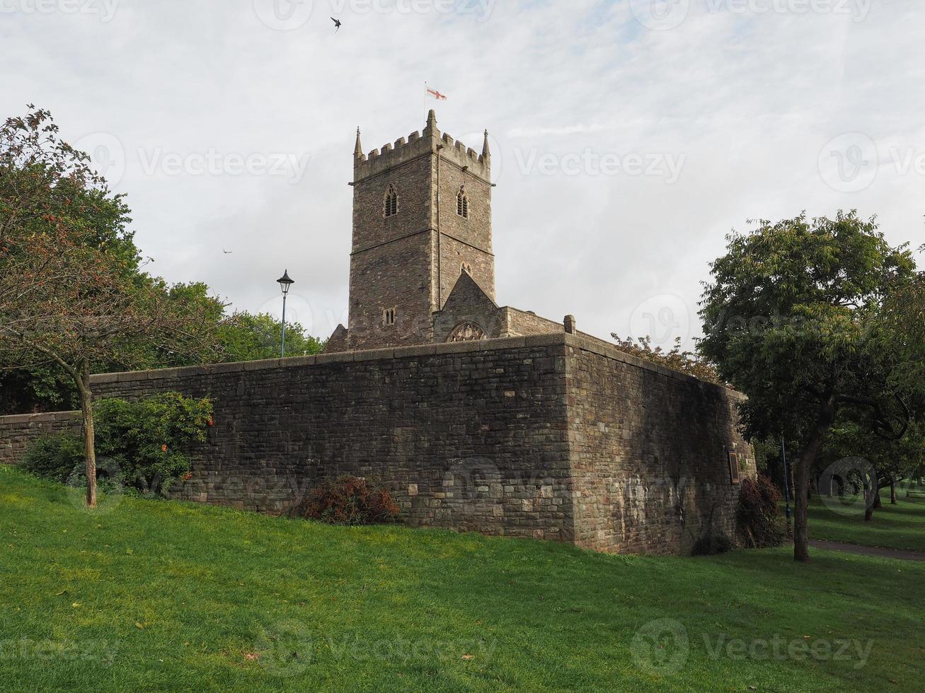 Iglesia en ruinas de San Pedro en Bristol foto