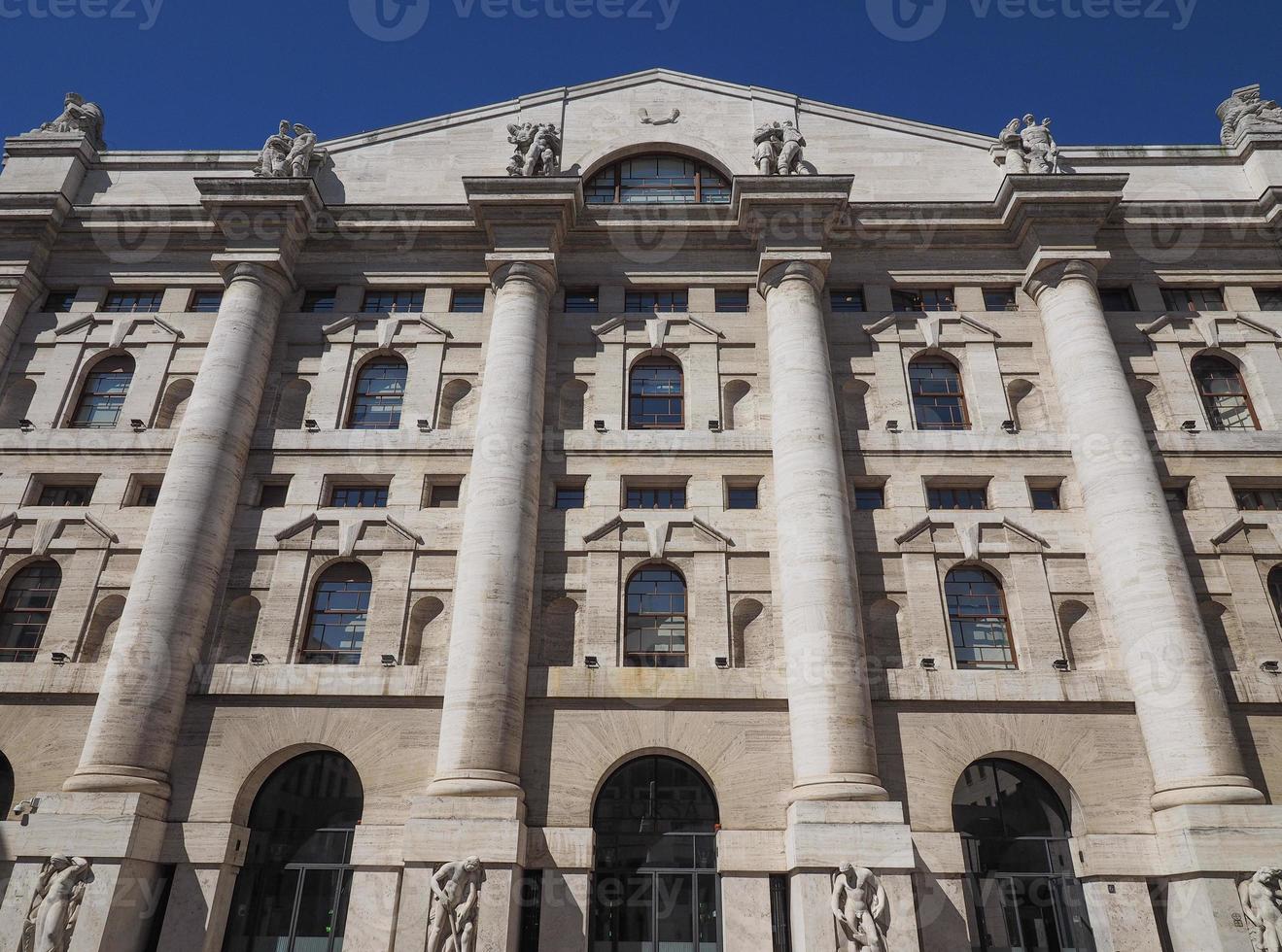 bolsa de valores de milán en milán foto