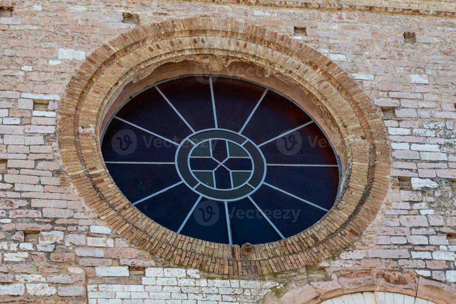 vidriera de una iglesia foto