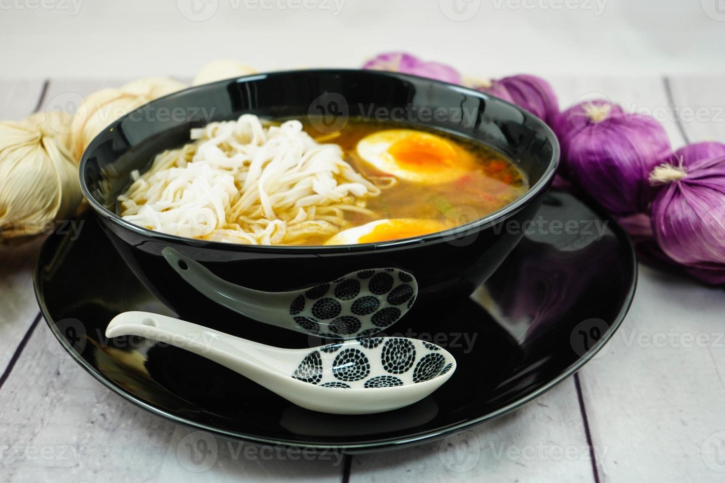 sopa de ramen japonesa foto