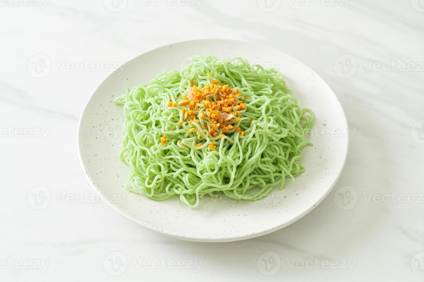 fideos de jade verde con ajo foto