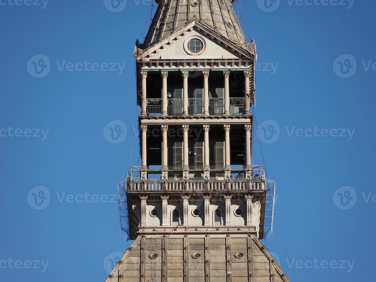 mole antonelliana en turín foto