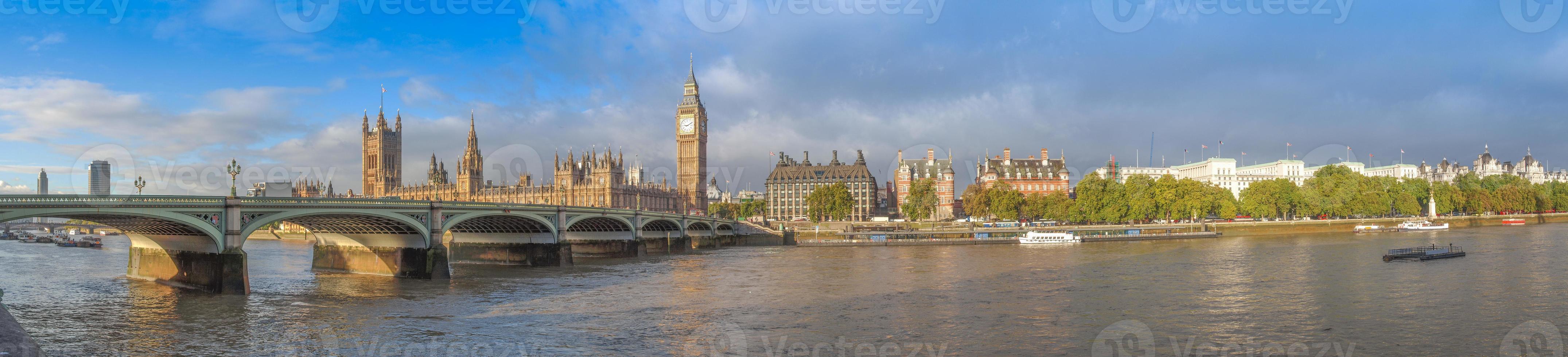 Puente de Westminster en Londres foto