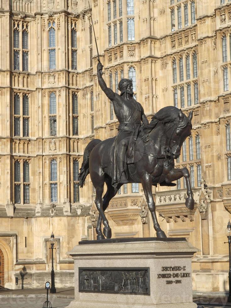 Richard The Lionheart statue photo