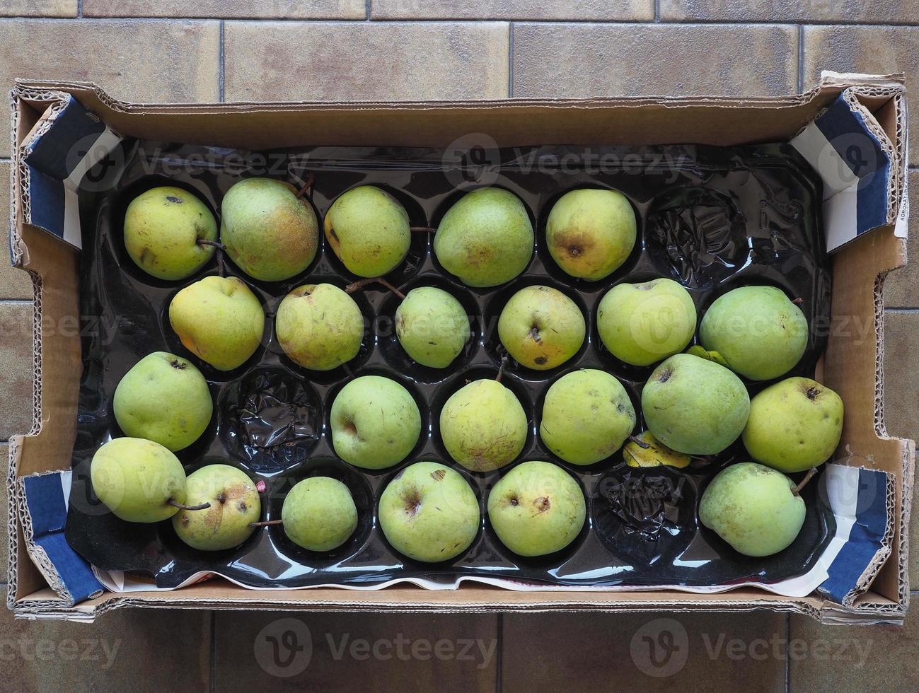 comida de fruta de pera verde foto