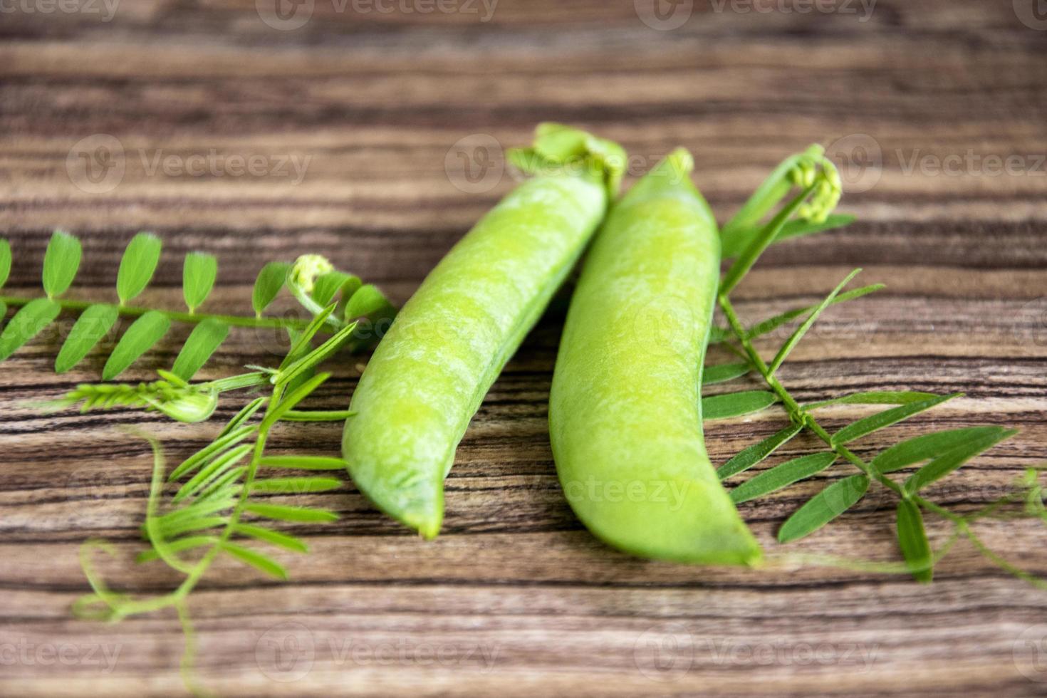 Green peas close up photo
