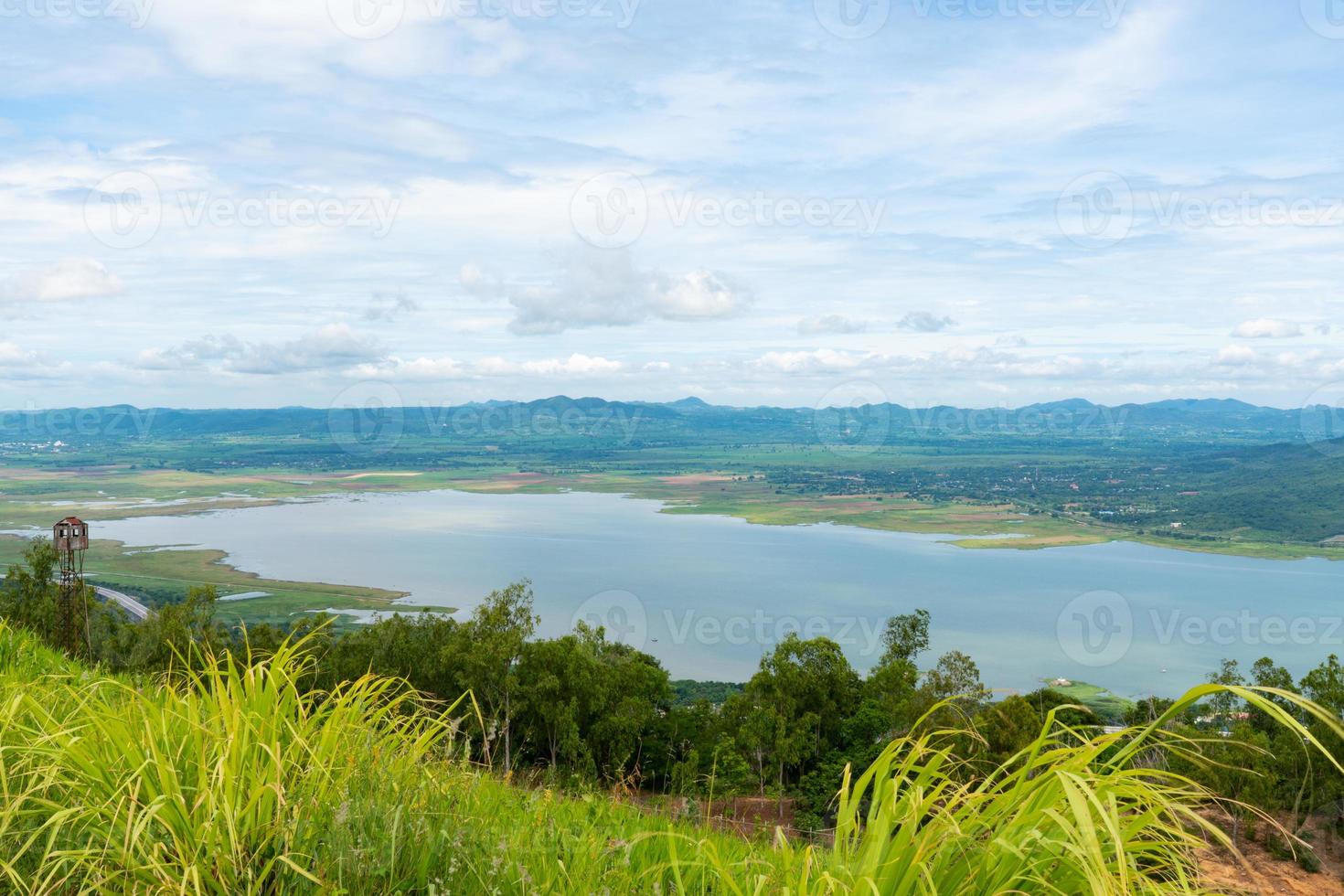 vista de la presa de lamtakong foto