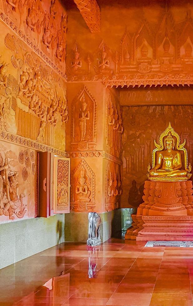 koh samui, tailandia, 2021 - obra de arte del templo wat plai laem foto