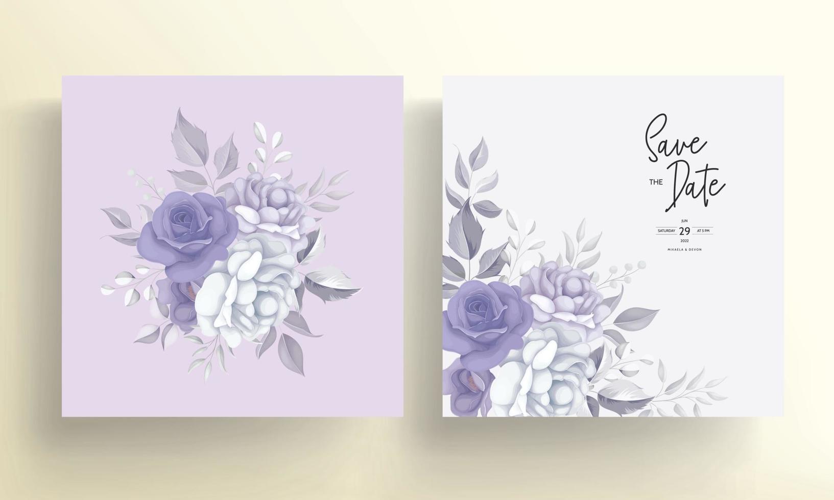 hermosa tarjeta de invitación de boda con decoración de flores moradas vector