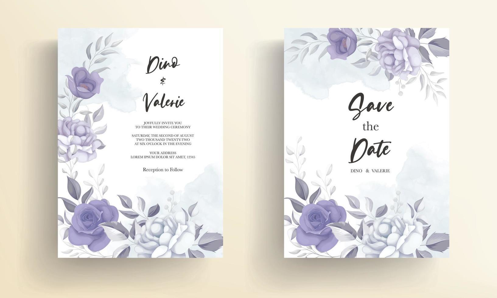 hermosa tarjeta de invitación de boda con decoración de flores moradas vector