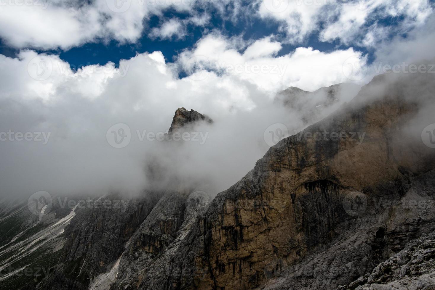 2021 07 10 San Martino di Castrozza dolomites and clouds 6 photo