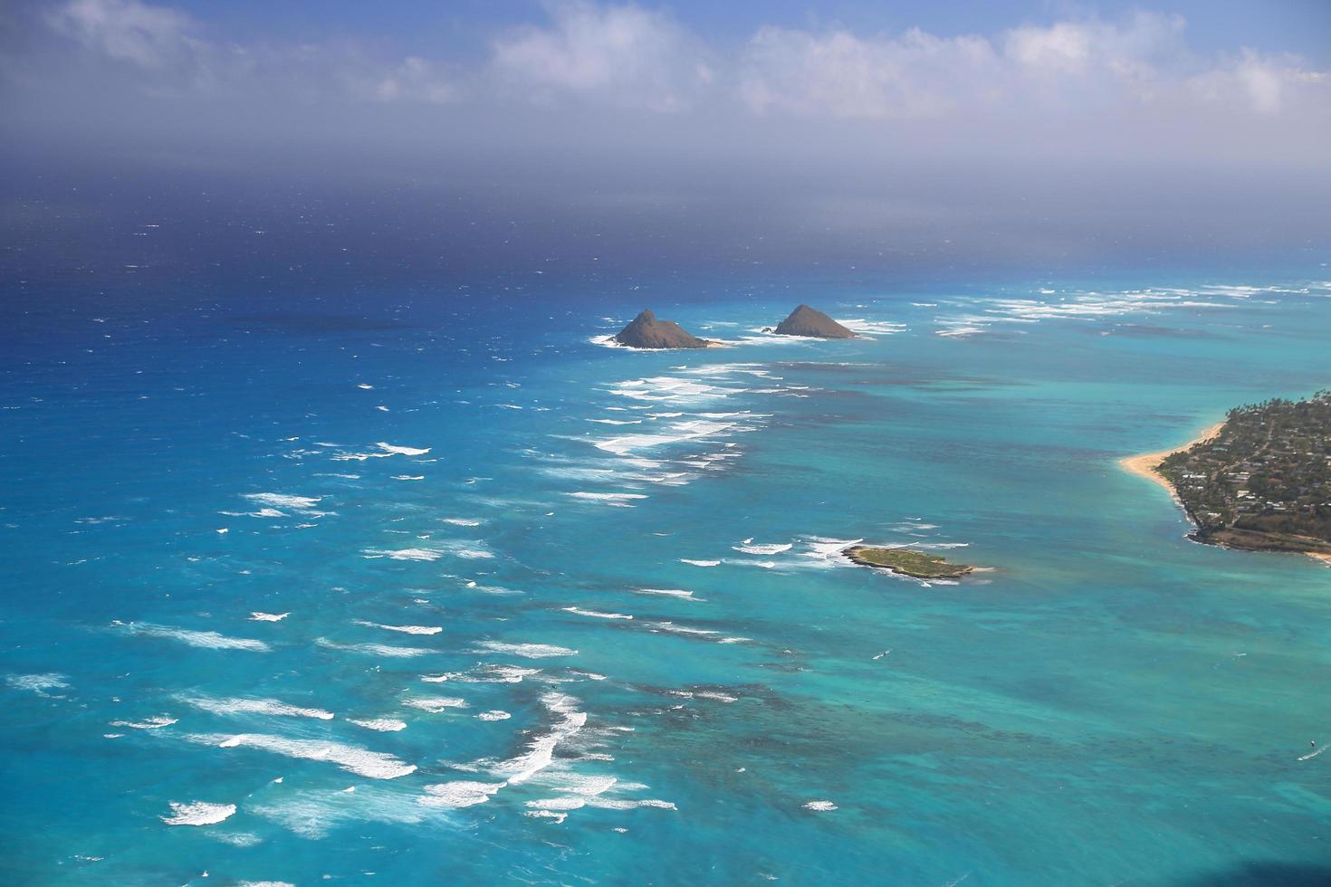 toma aérea de oahu hawaii foto