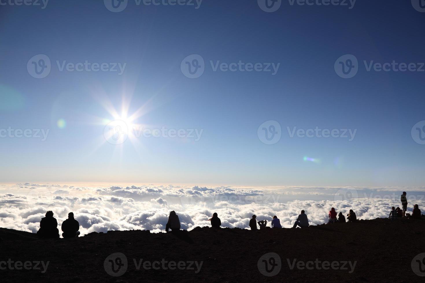 vista del atardecer desde haleakala mui hawaii foto