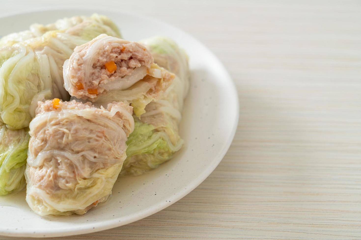 Minced Pork Wrapped in Chinese Cabbage photo