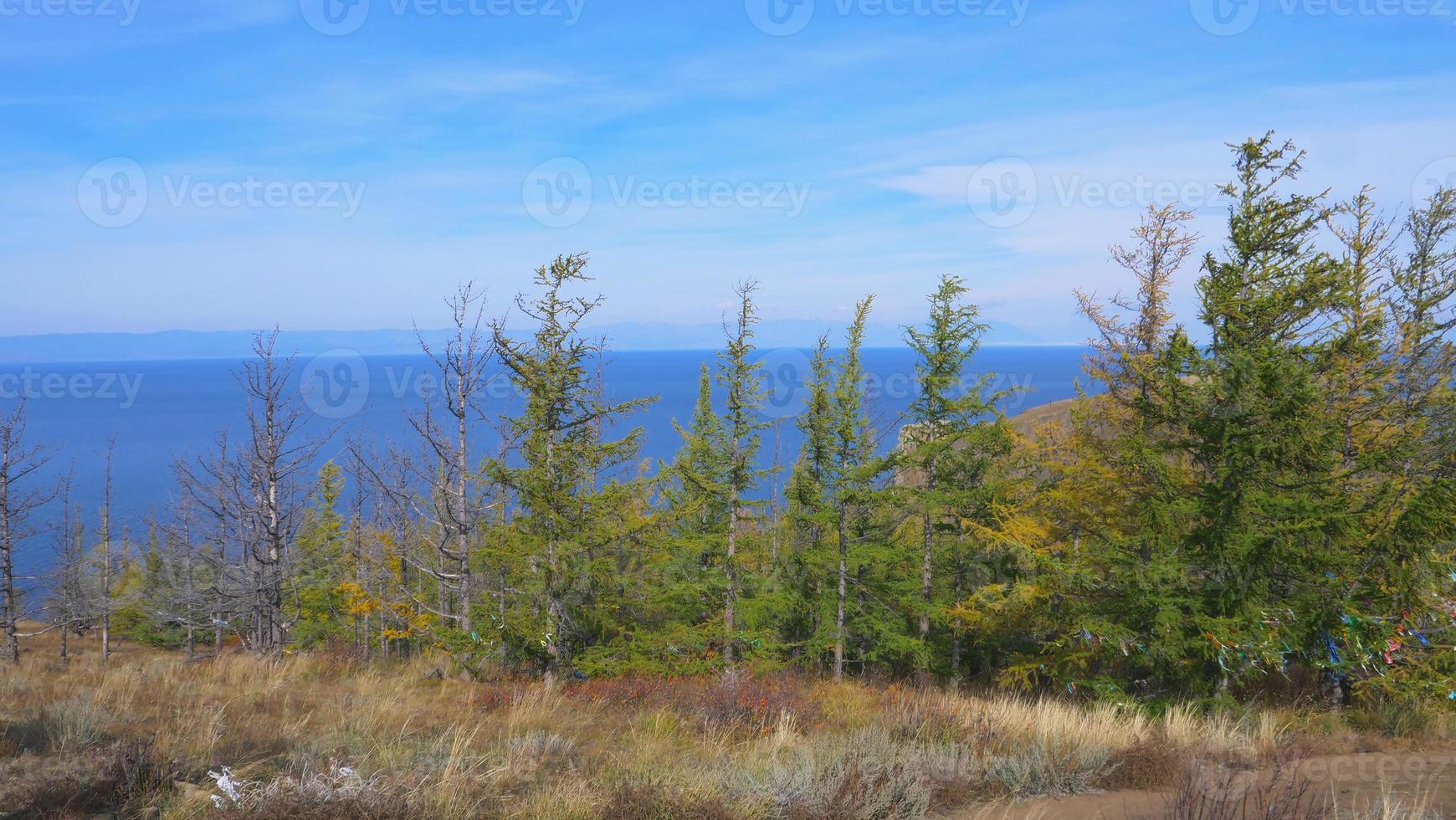 Lago Baikal isla Olkhon en un día soleado, Irkutsk Rusia foto