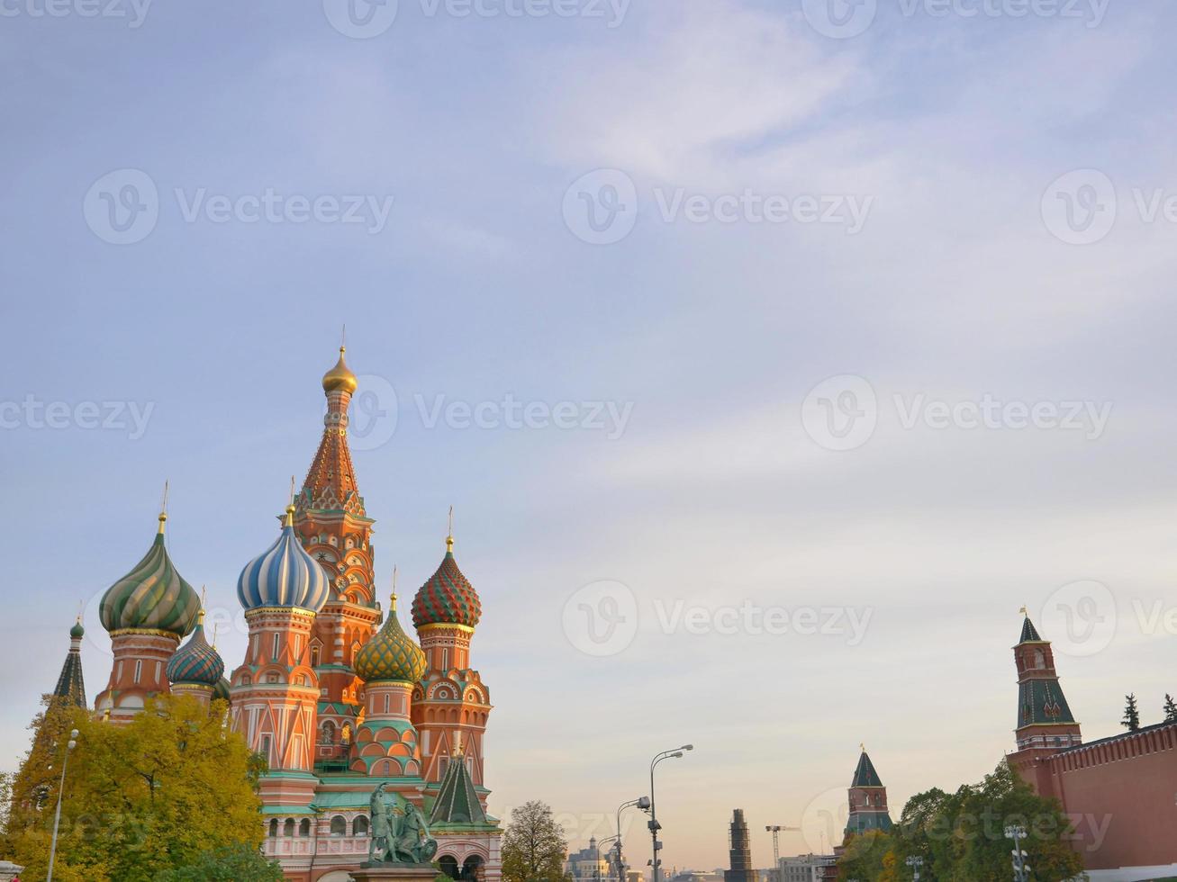 S t. Catedral de Basilio en la Plaza Roja del Kremlin de Moscú, Rusia foto