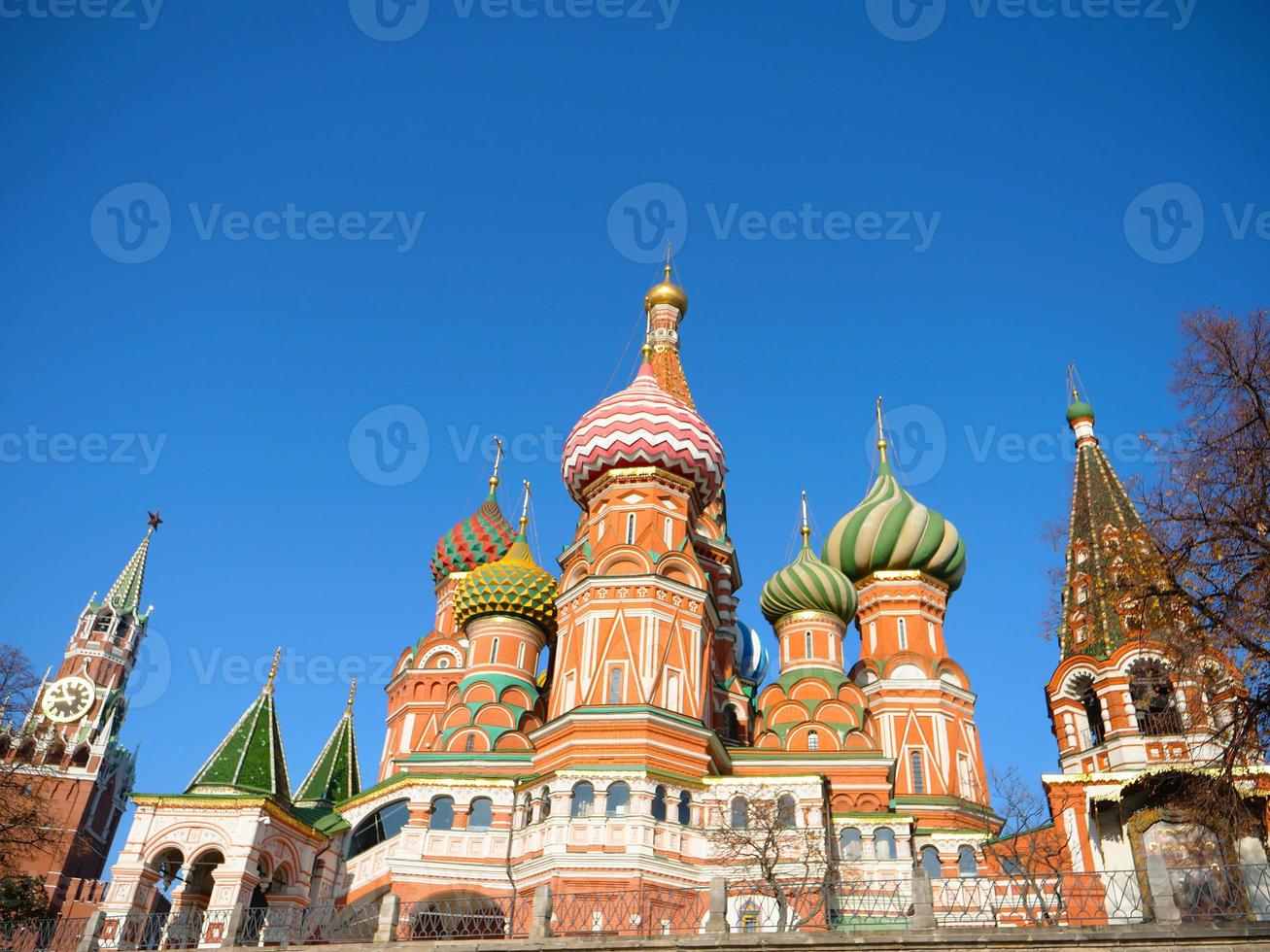 S t. Catedral de Basilio en la Plaza Roja del Kremlin de Moscú, Rusia foto