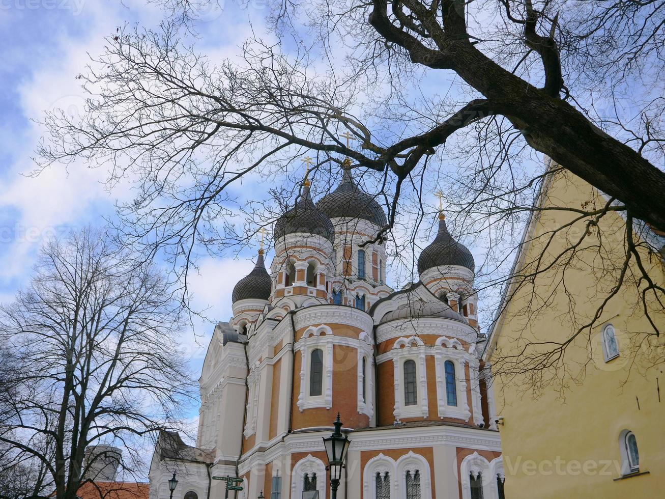 La catedral de San Alejandro Nevsky, el centro histórico de Tallin, Estonia foto