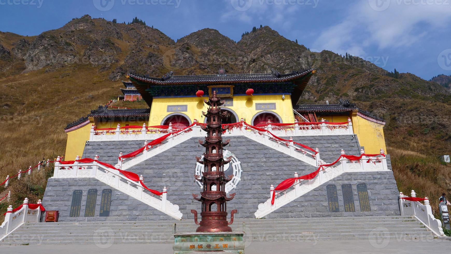 templo taoísta de la reina madre celestial en xinjiang china. foto