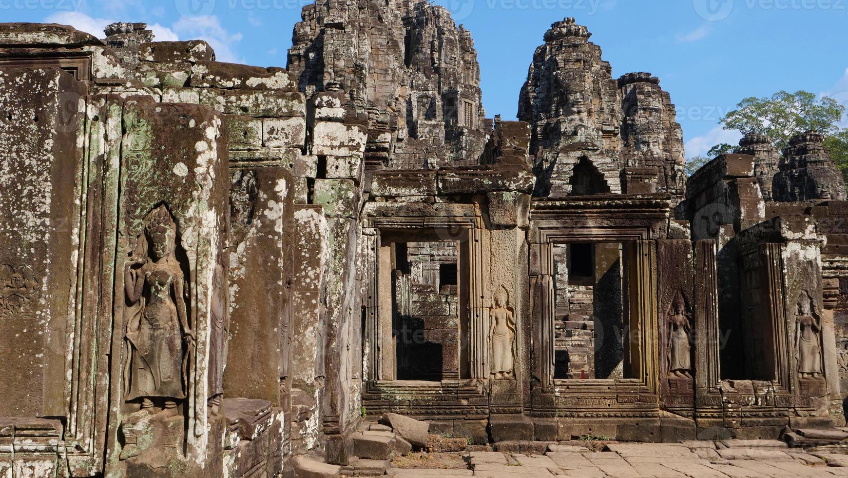 Templo Bayon en el complejo de Angkor Wat, Siem Reap, Camboya foto