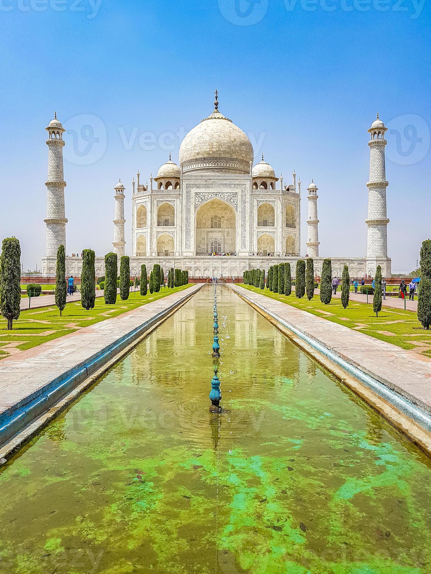 Taj Mahal panorama in Agra India with amazing symmetrical gardens. 3395447 Stock Photo at Vecteezy Taj Mahal panorama in Agra India with amazing symmetrical gardens. 3395447 Stock Photo at Vecteezy