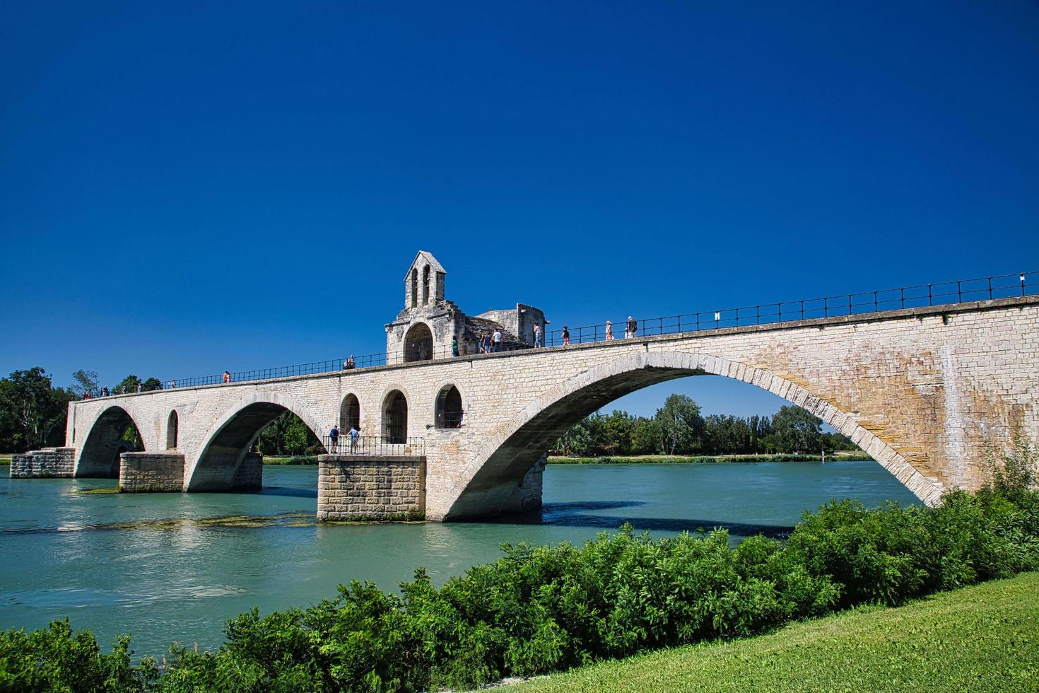 Sur le Pont d'Avignon, southern France photo