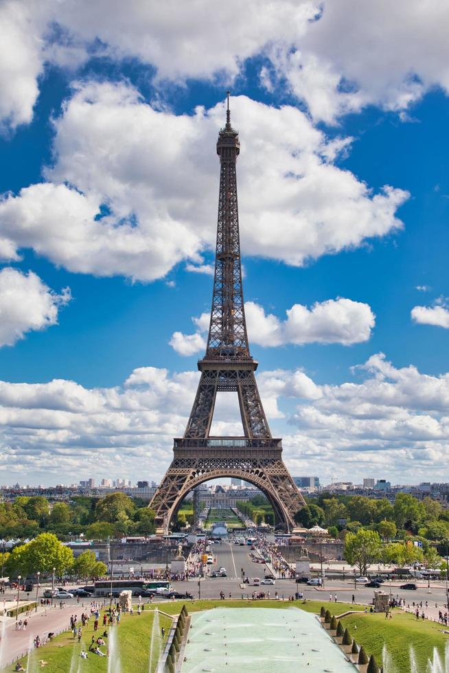 torre eiffel en parís francia foto