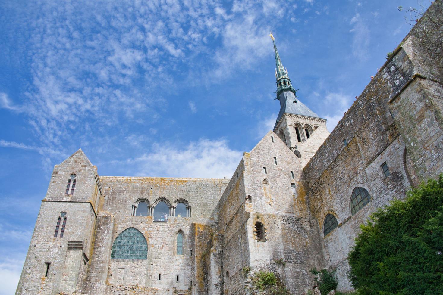 mont saint michel sur de francia foto