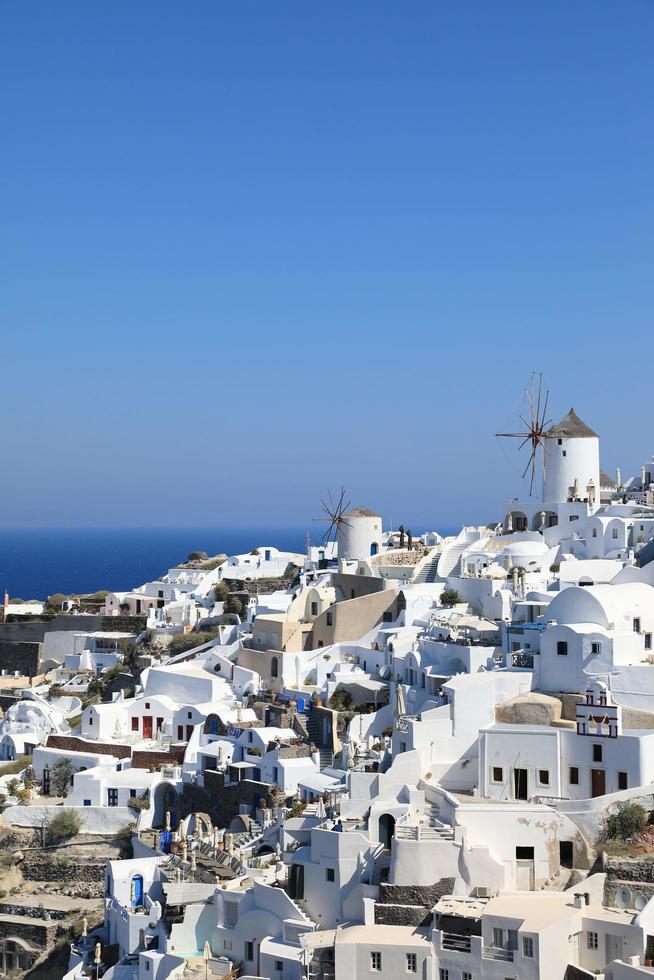 Ciudad de Oia en la isla de Santorini, Grecia foto