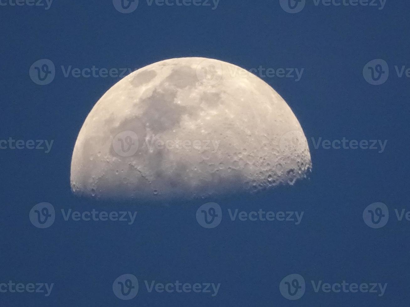 sombras de la luna en parciales foto