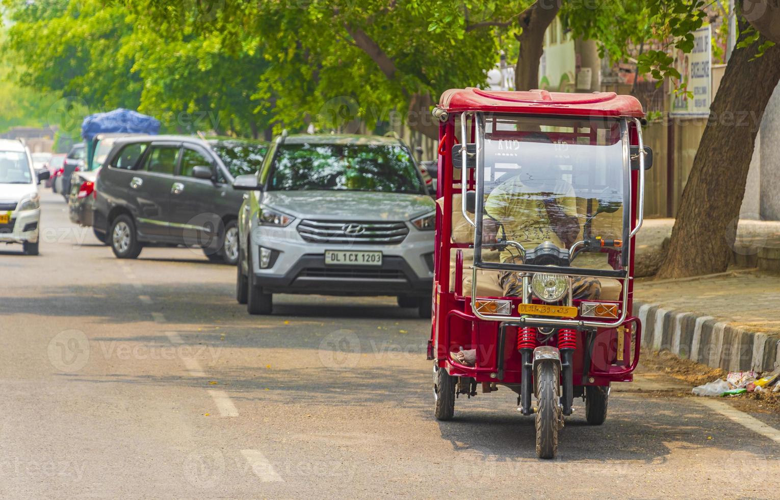 tráfico en Nueva Delhi, India foto