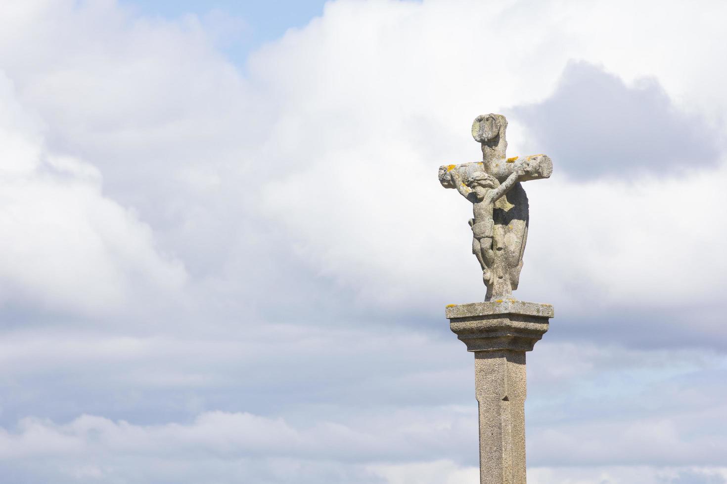 figuras religiosas de piedras foto