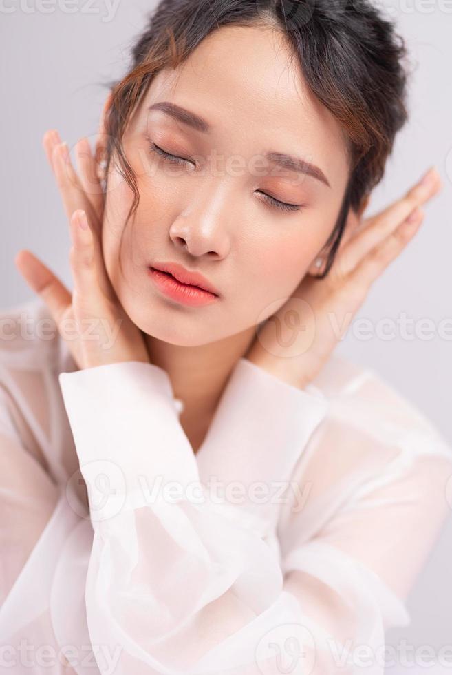 hermoso retrato de mujer asiática foto