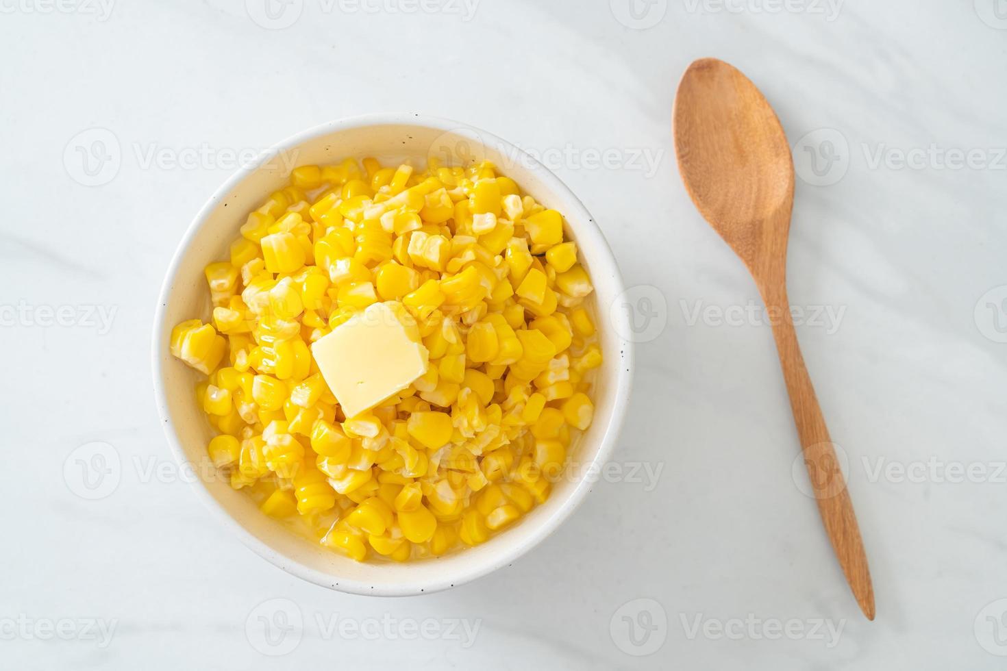 mantequilla de maíz o maíz dulce foto