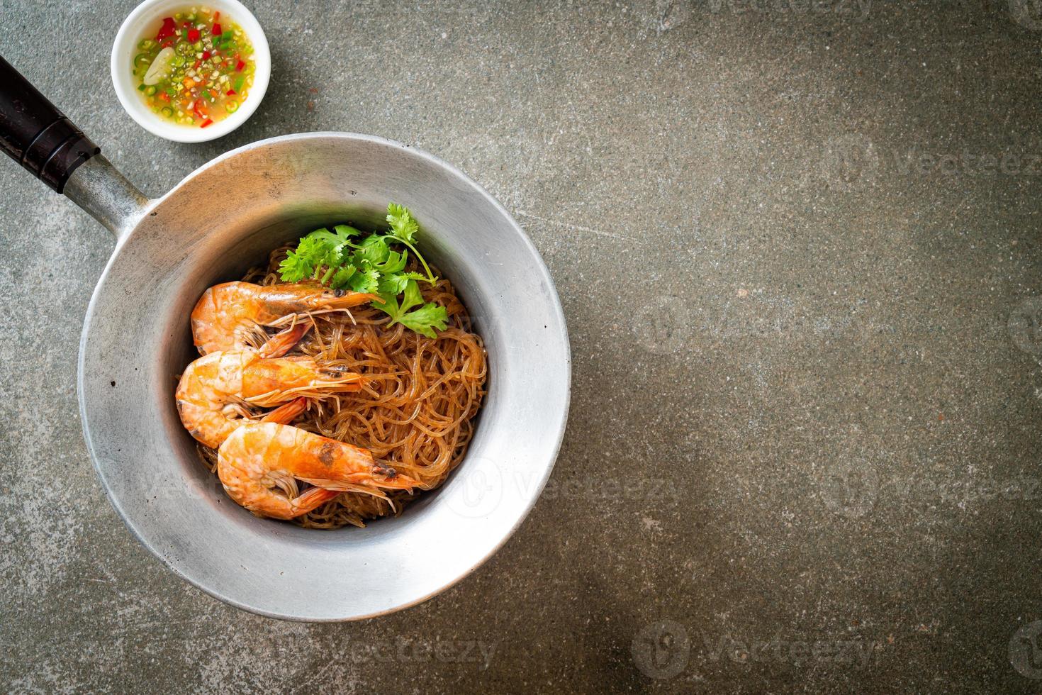 Casseroled or Baked Shrimp with Glass Noodles photo