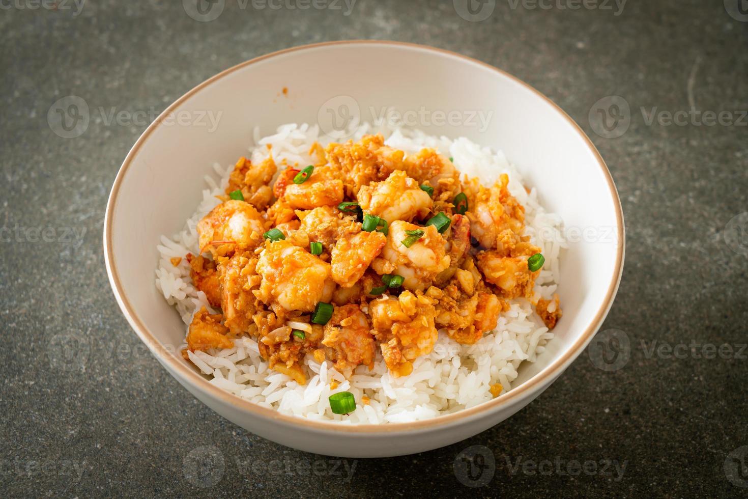 stir-fried shrimps with garlic and shrimps paste photo