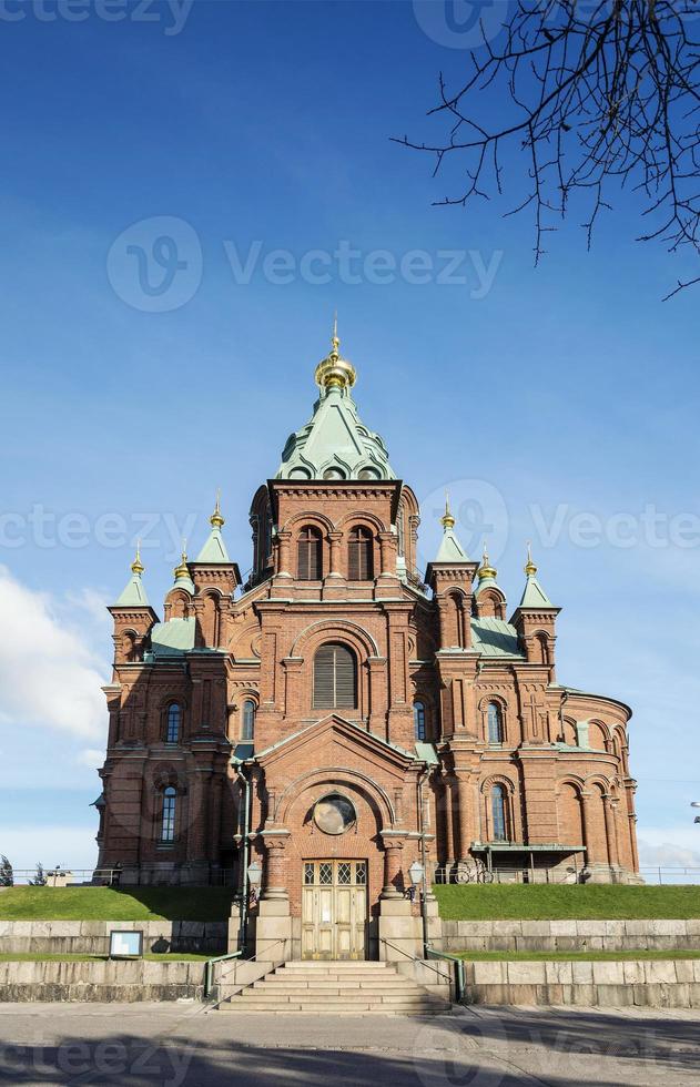 La catedral de la iglesia ortodoxa de Uspenski, famoso monumento en la ciudad de Helsinki, Finlandia foto