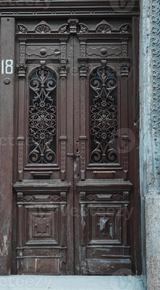 old door backdrop photo