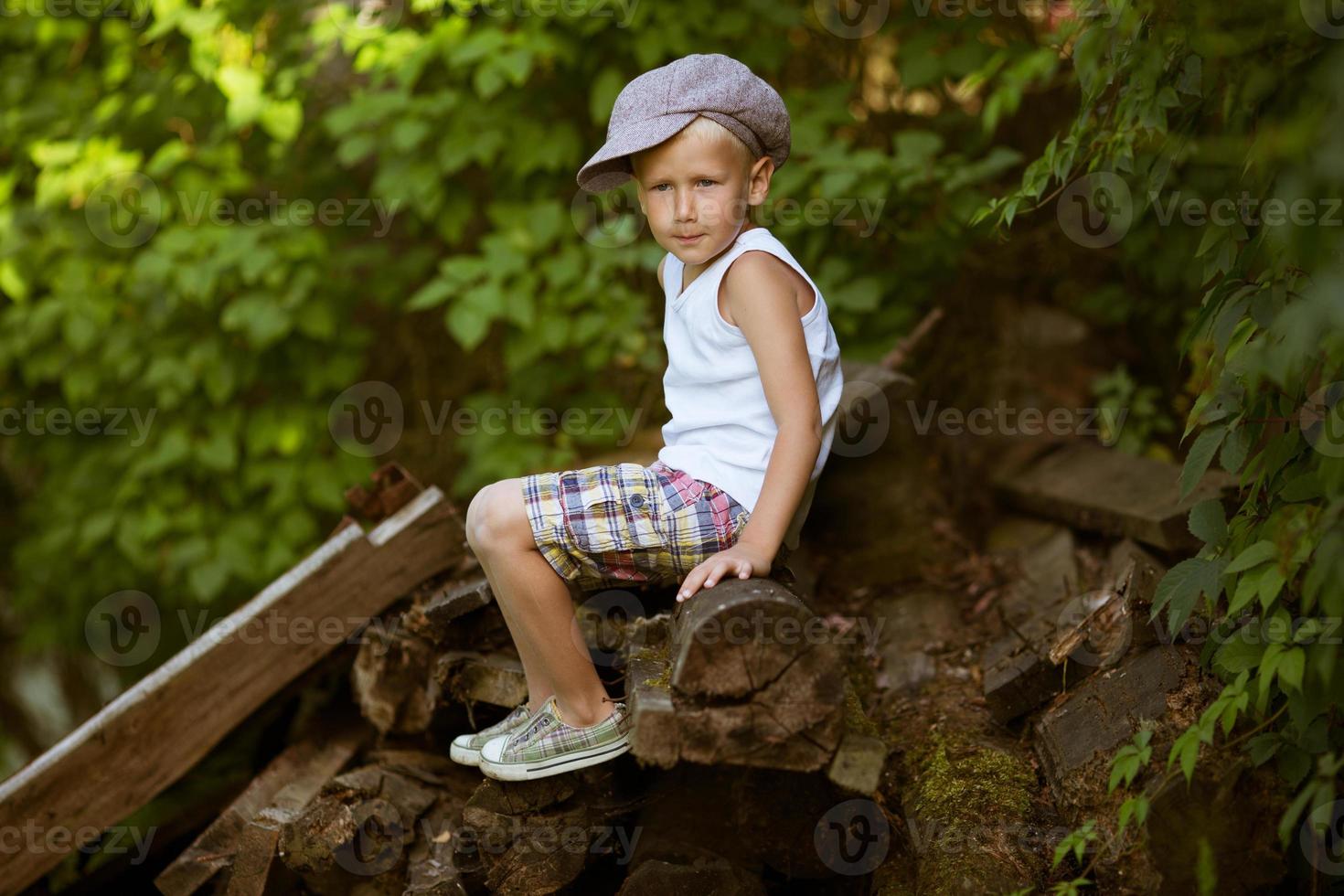 Little boy in a cap photo