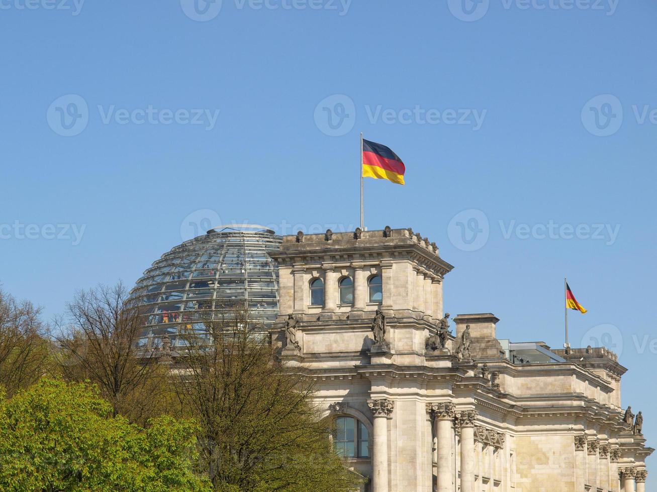 reichstag en berlín foto