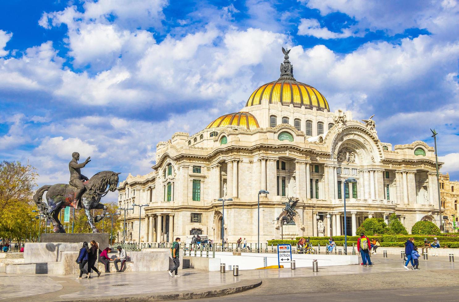 el palacio de bellas artes en la ciudad de méxico, méxico foto