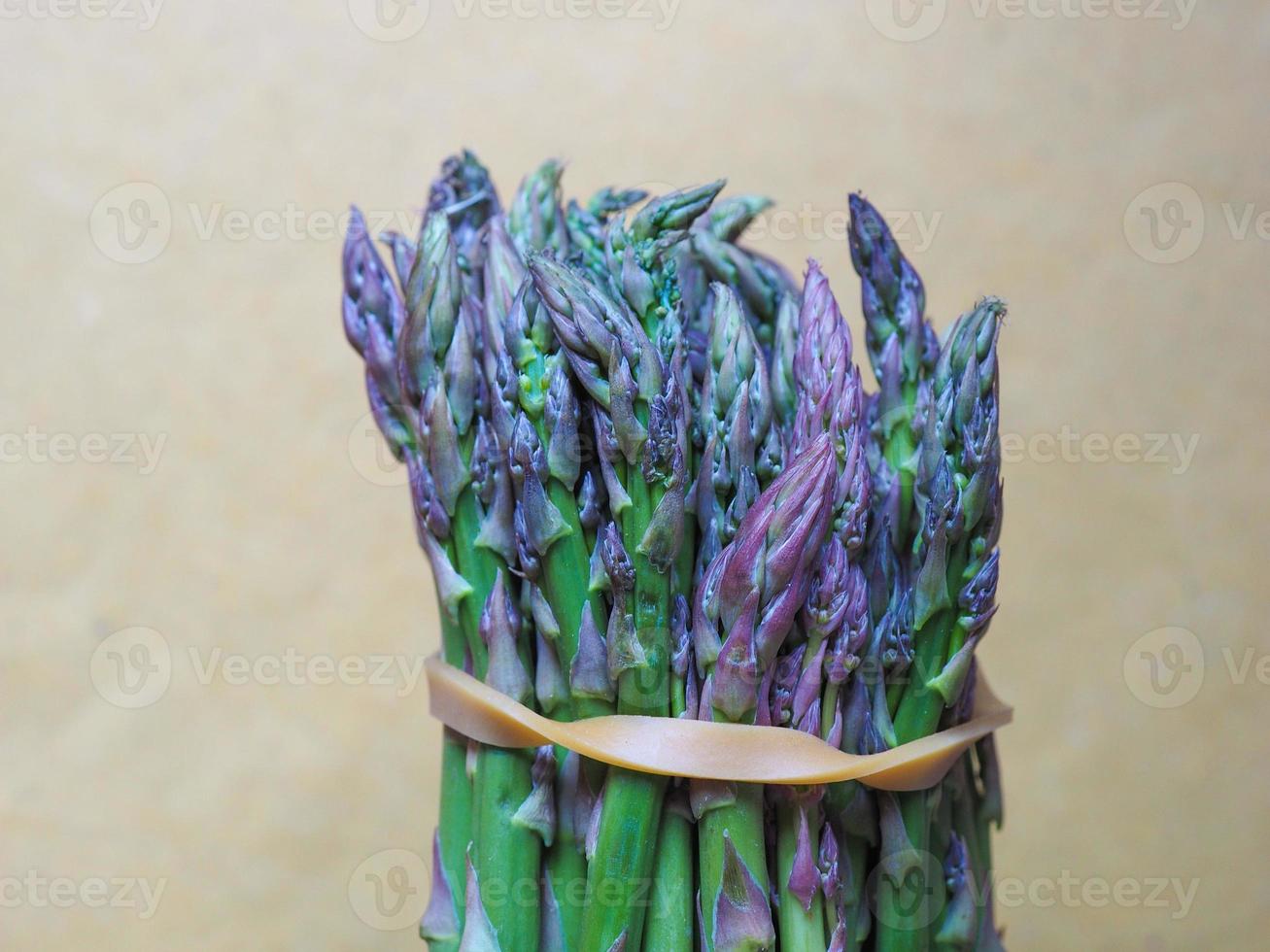 primer plano de verduras espárragos foto