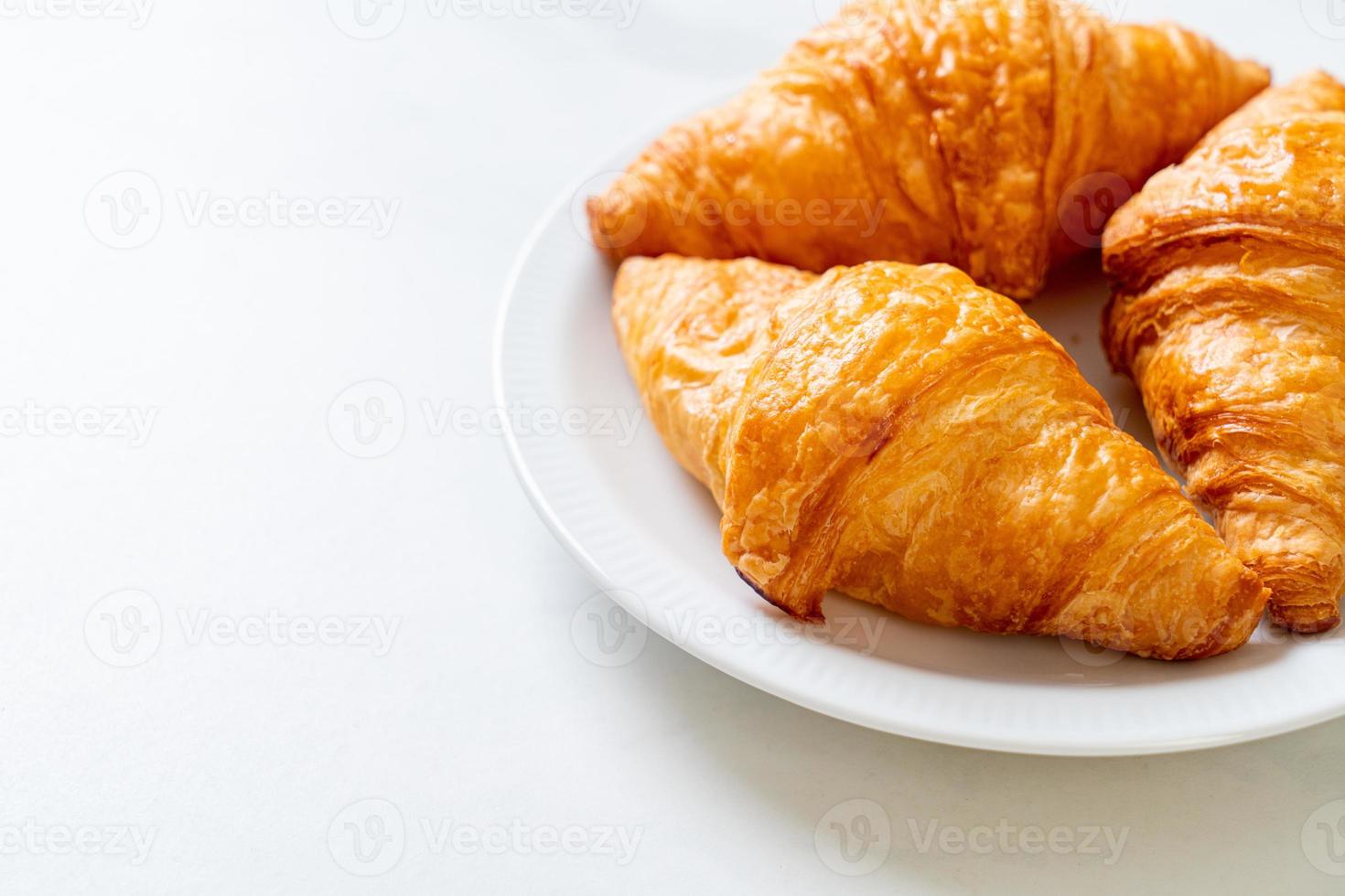 fresh butter croissant photo