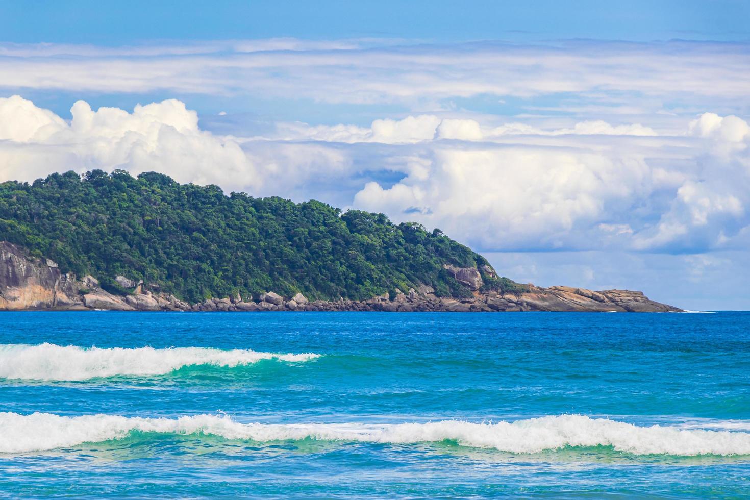 praia lopes mendes beach en la isla tropical ilha grande brasil. foto