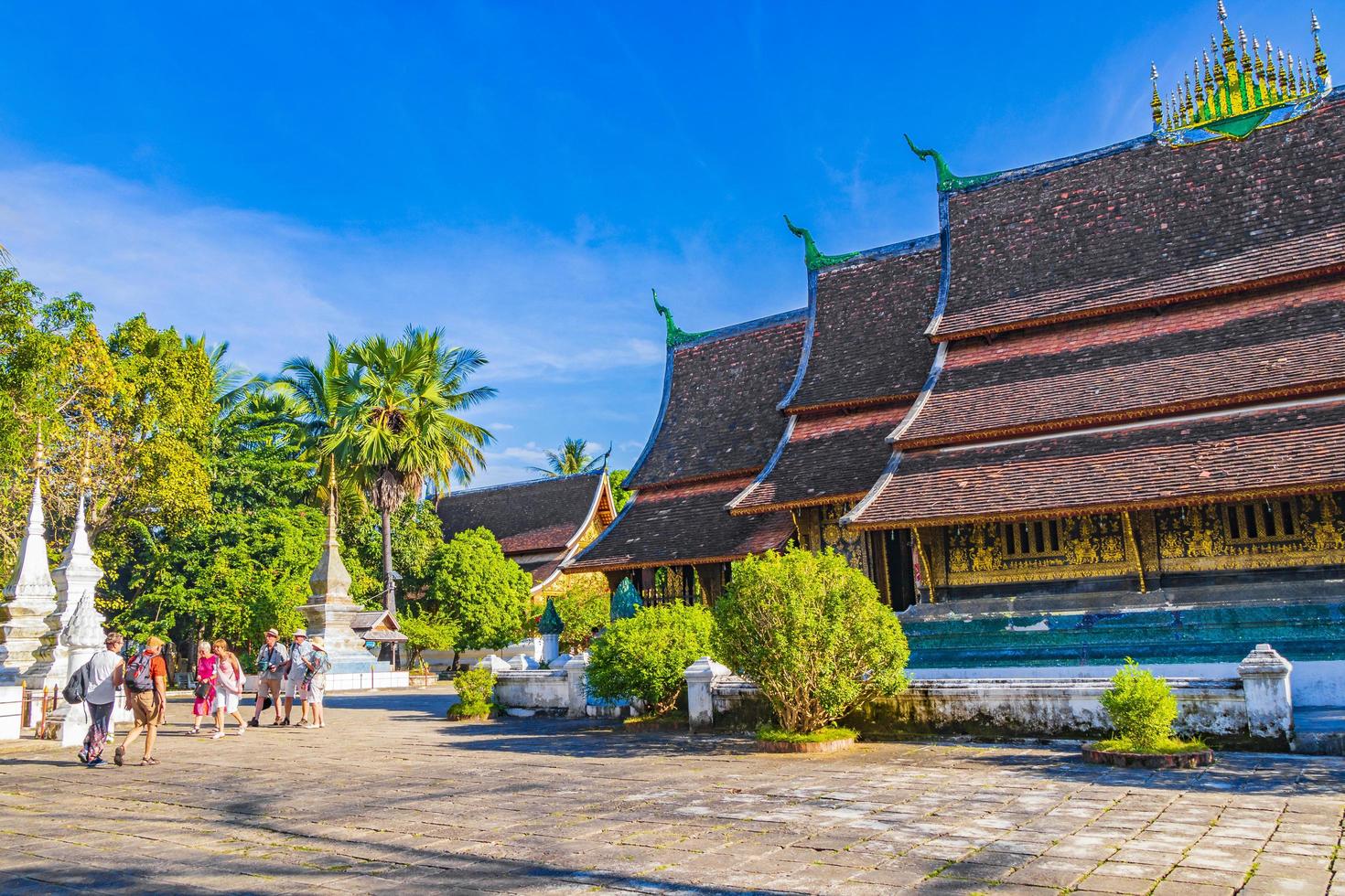 luang prabang, laos 2018- wat xieng thong templo de la ciudad dorada en luang prabang, laos foto