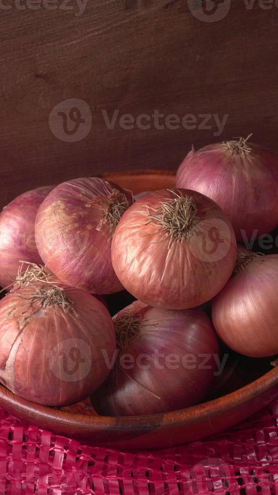 Fresh red onions photo